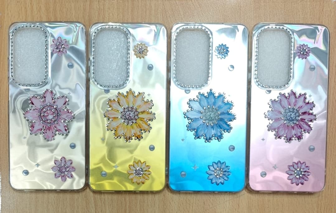 iPhone 17 Designer Back Cover image 2