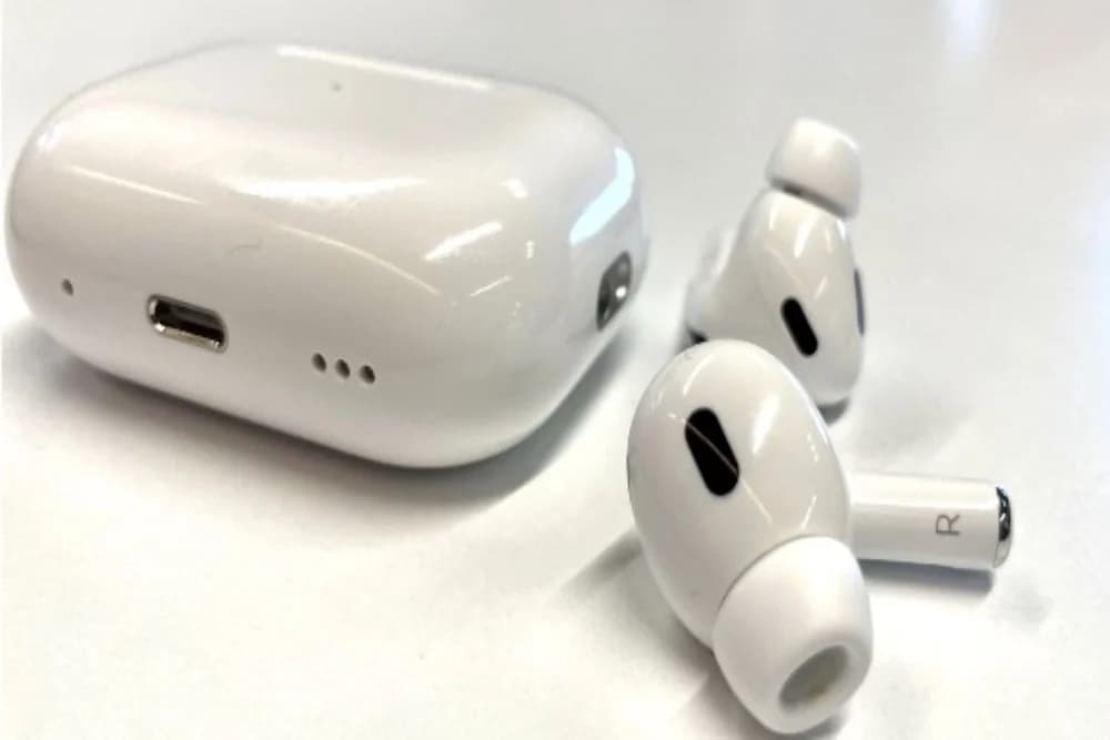 Apple AirPods Pro True Wireless Earbuds image 1