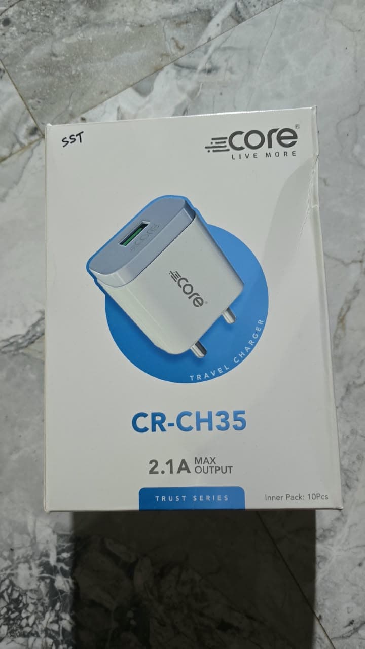 Core CR-CH35 2.1A Travel Charger image 1