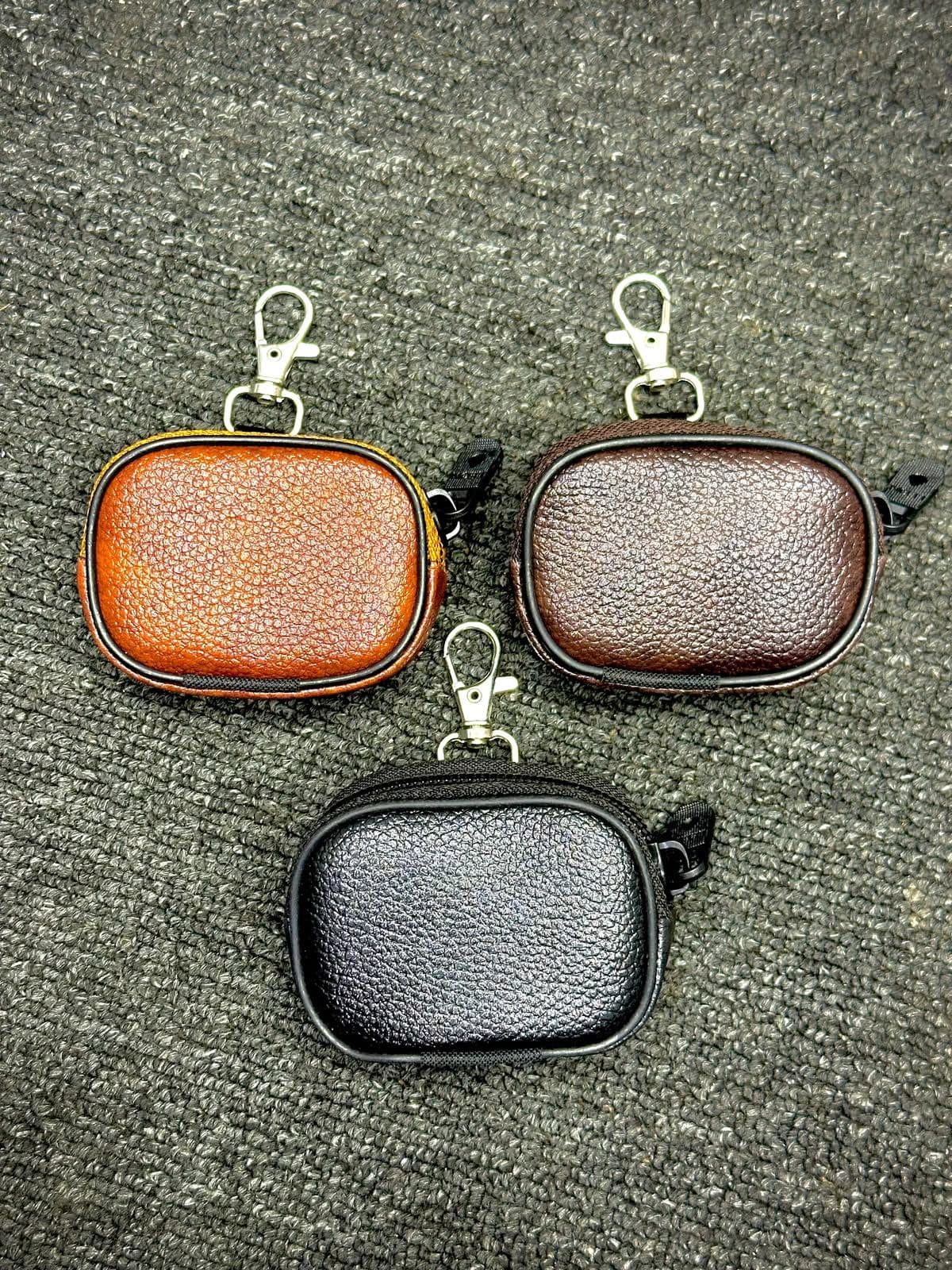 Universal Leather Airpod Case image 1