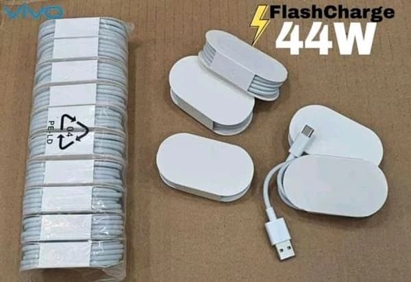 Vivo Flash Charge USB-A to Type-C Cable image 2