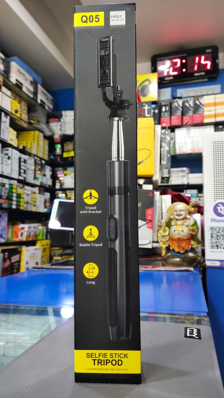 Q05 Selfie Stick Tripod