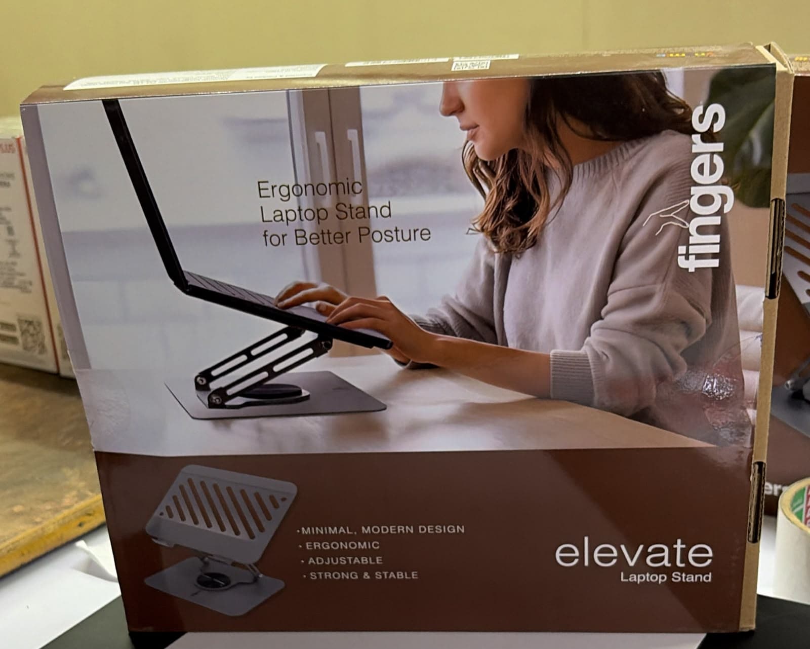 FINGERS Elevate Ergonomic Laptop Stand image 1