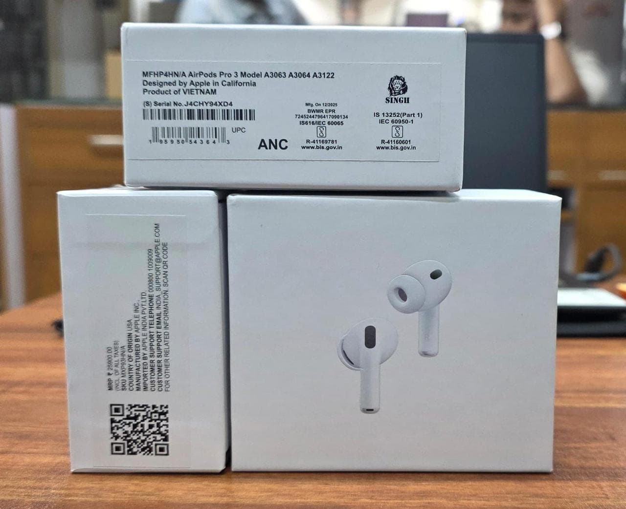 Apple AirPods Pro 3 image 2