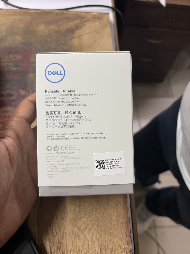 Dell Wireless Mouse image 1