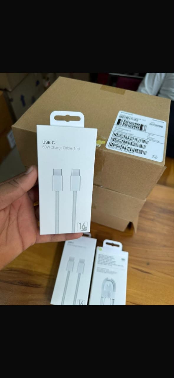 Apple Iphone 16 c to c Charge Cable (1m).