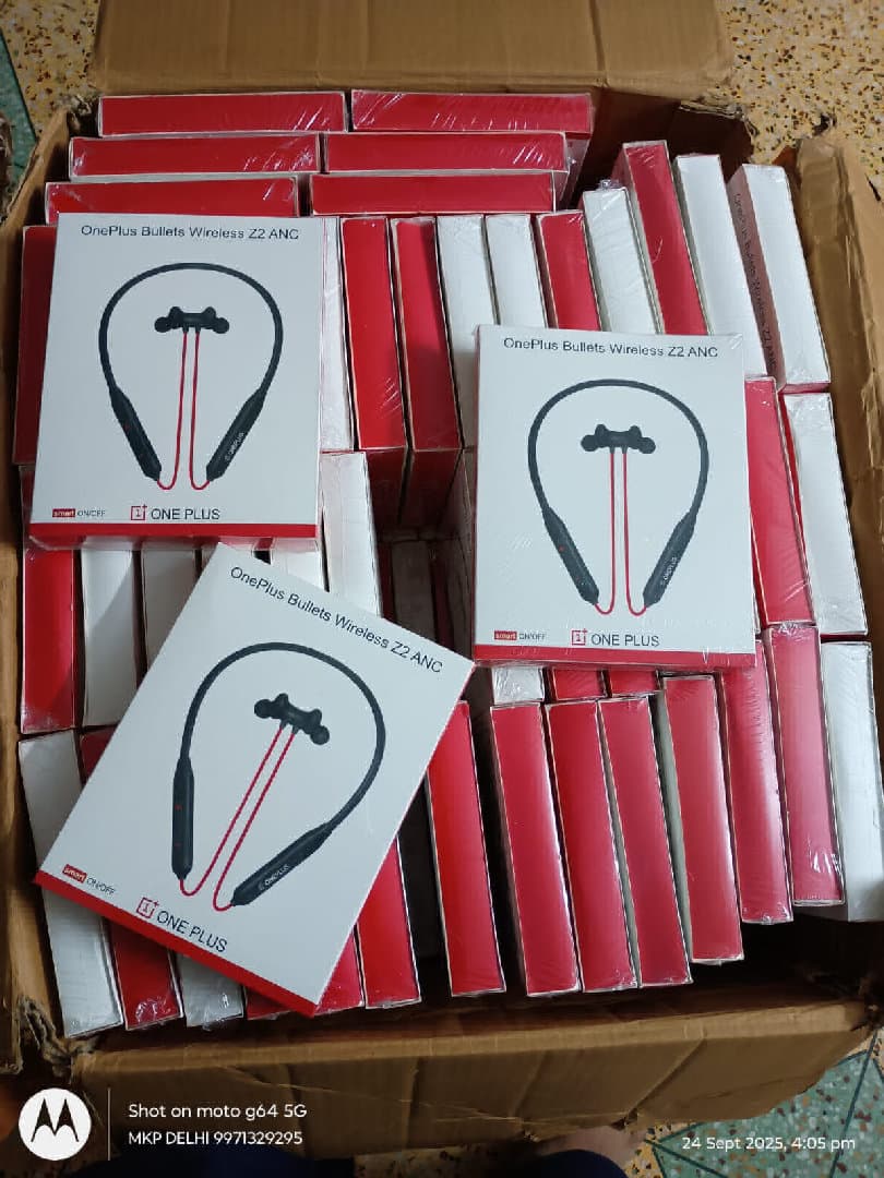 One Plus Bullets Wireless Z Neckband image 1