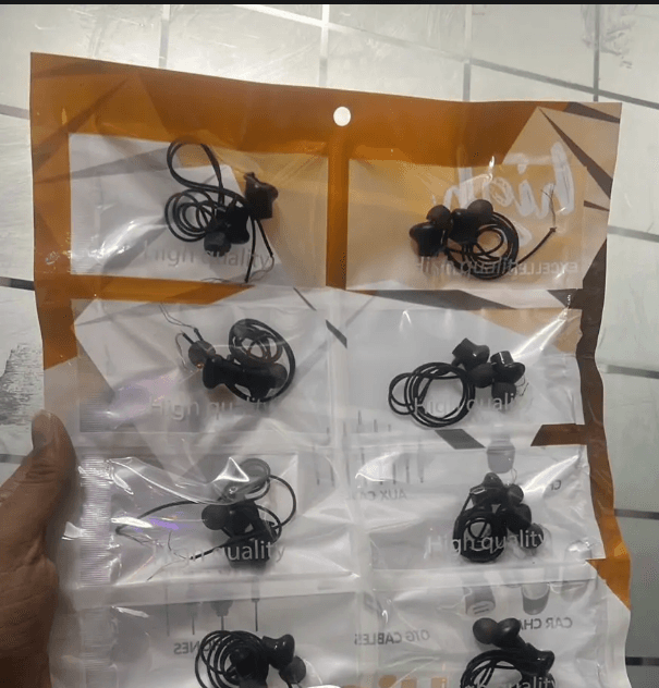 OnePlus Nord Type-C Earphones With Magnetic Buds