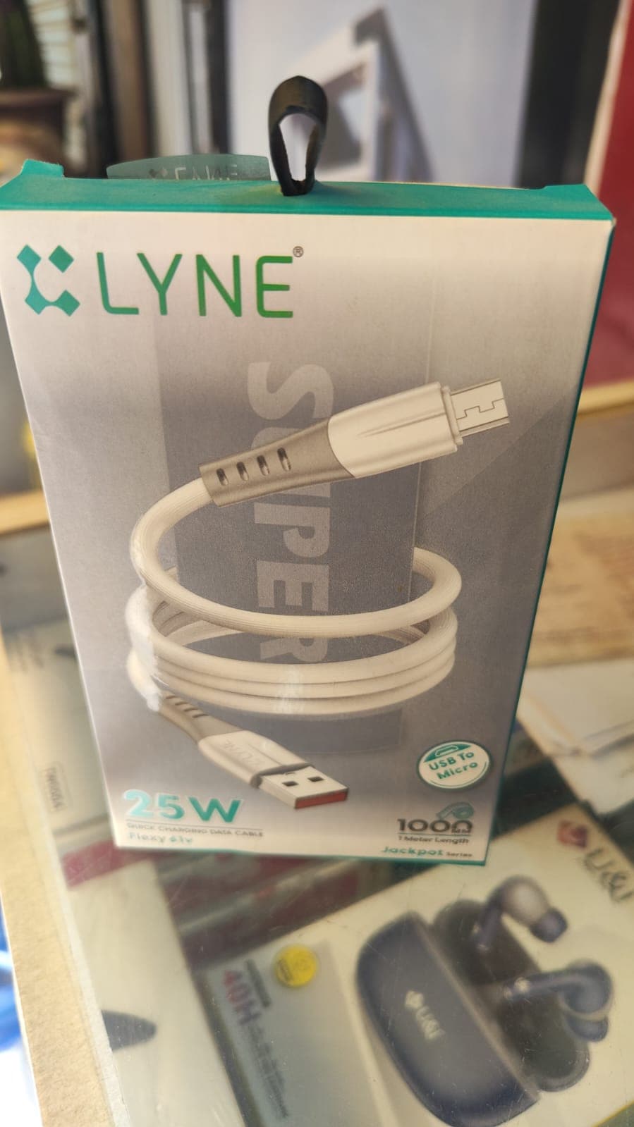 LYNE V8 25W Fast Charging Data Cable