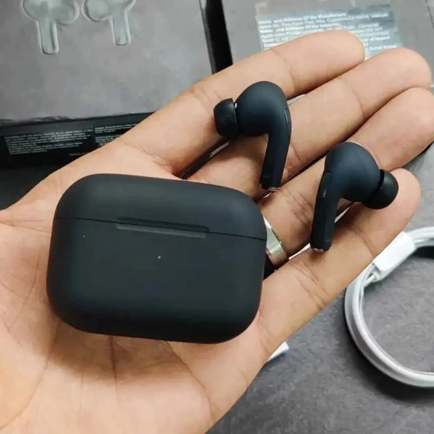 VH166 8-Pin Extra Bass in-Ear Earphones