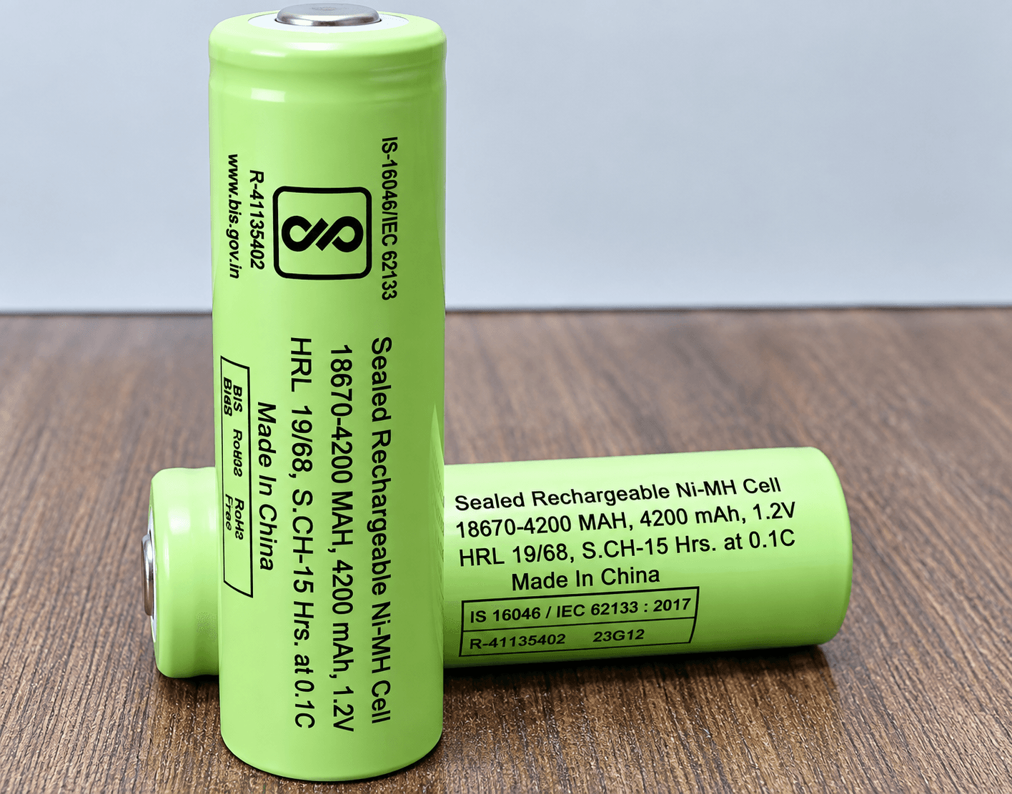 DEFENCE Rechargeable Battery 18670 4200mAh