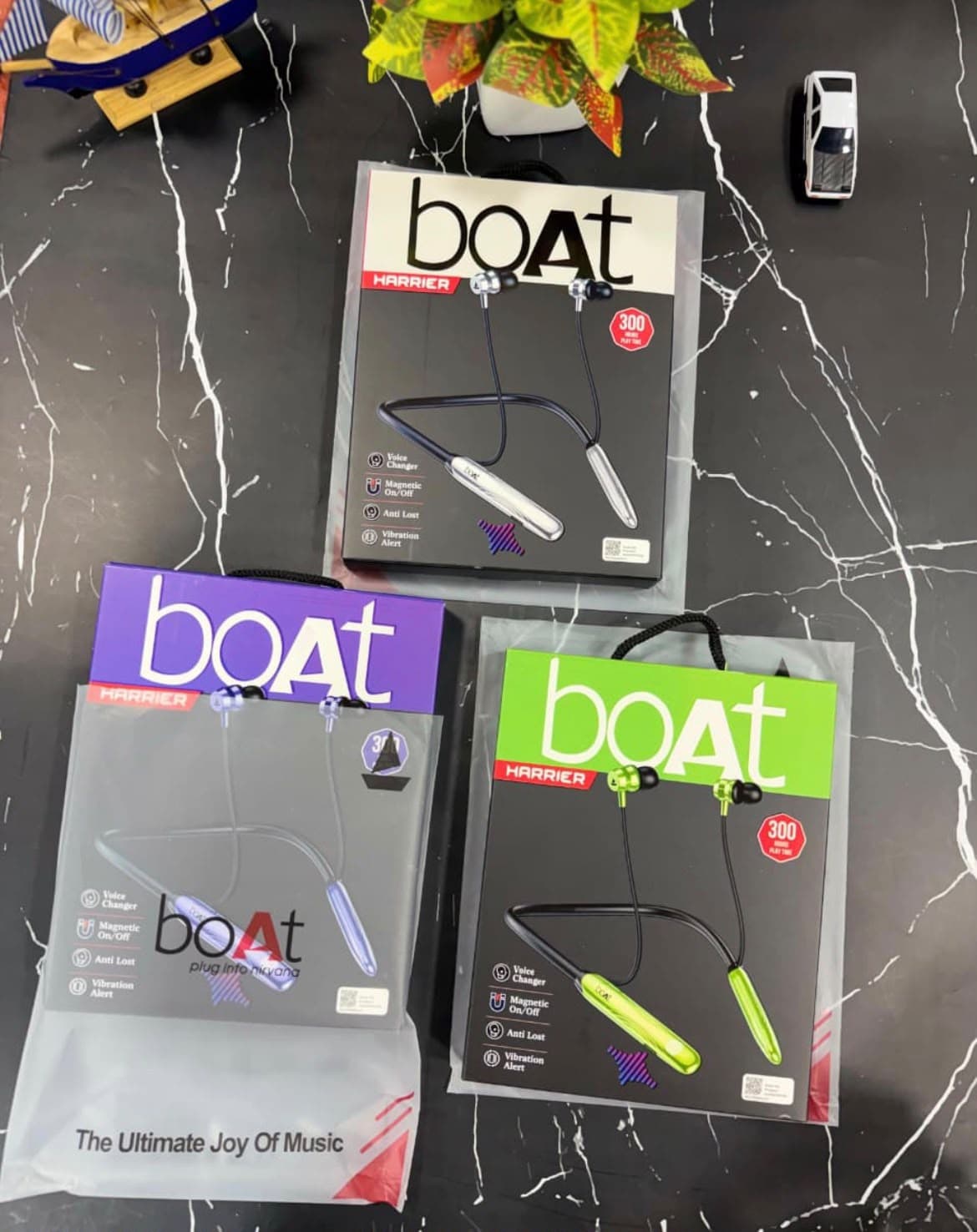Boat Harrier 300 Wireless Bluetooth Neckband