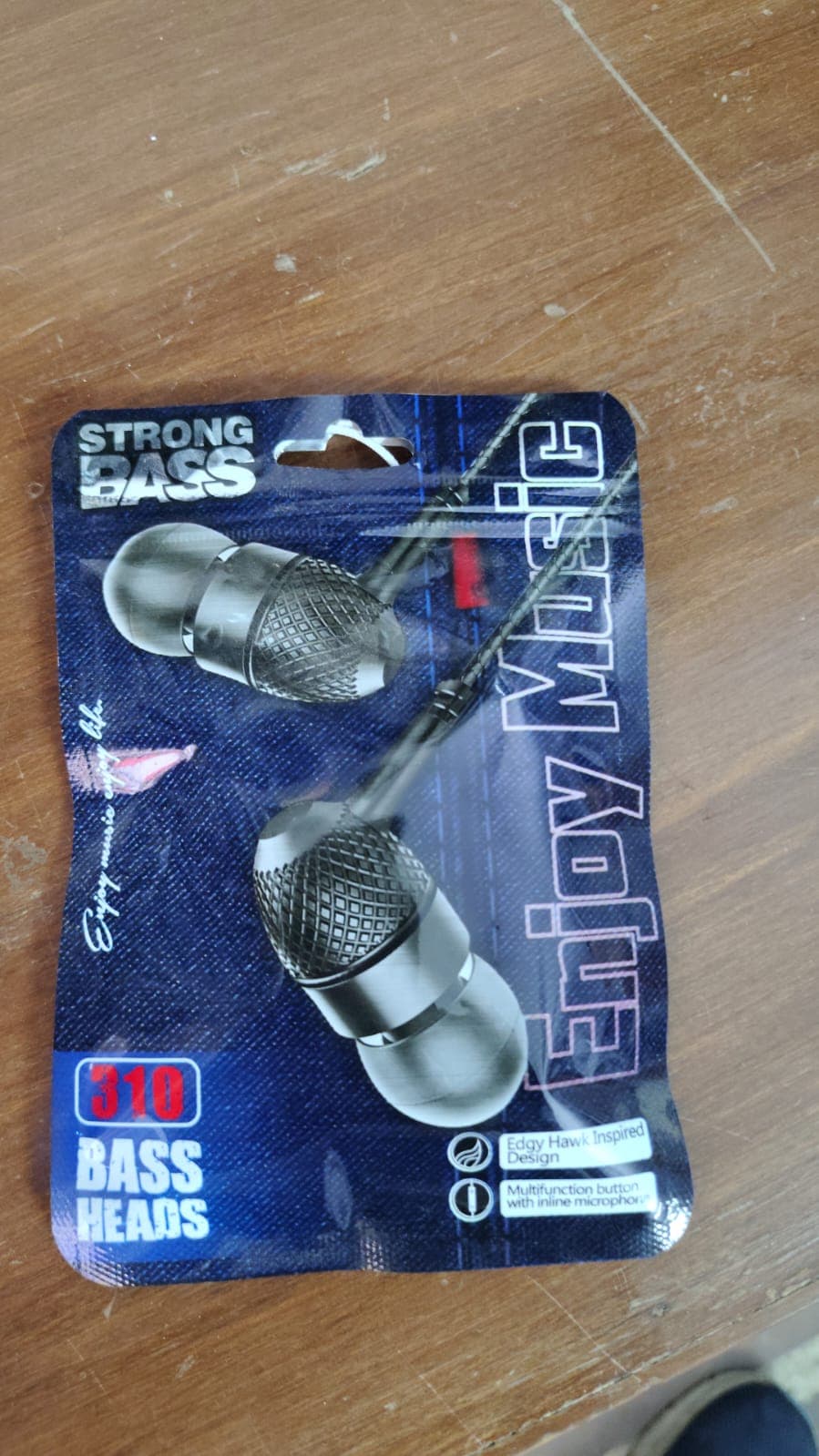 R10 Bass Heads Wired Earphones With Mic