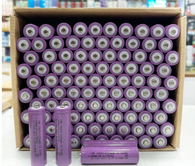 Hongli 18650 1200mAh 3.7V Li-ion Rechargeable Battery