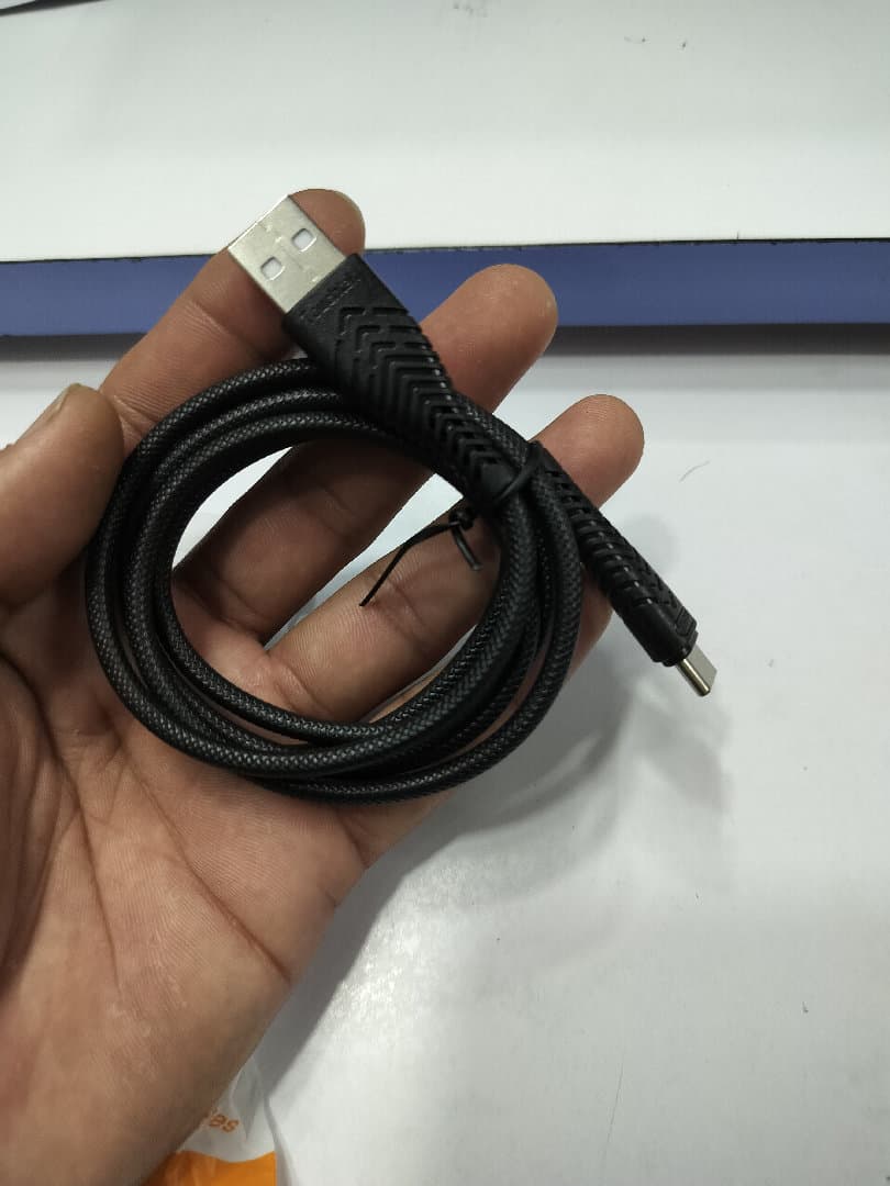 USB -TYPE C CABLE 1METER image 3