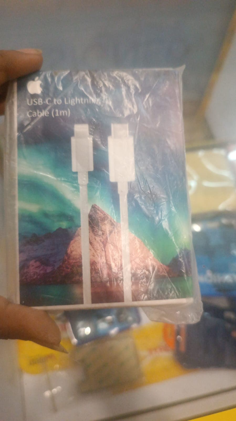 Apple USB-C To Lightning Cable (1m) image 1