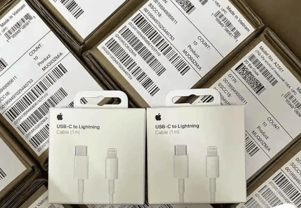 Apple USB-C To Lightning Cable (1m)  Original