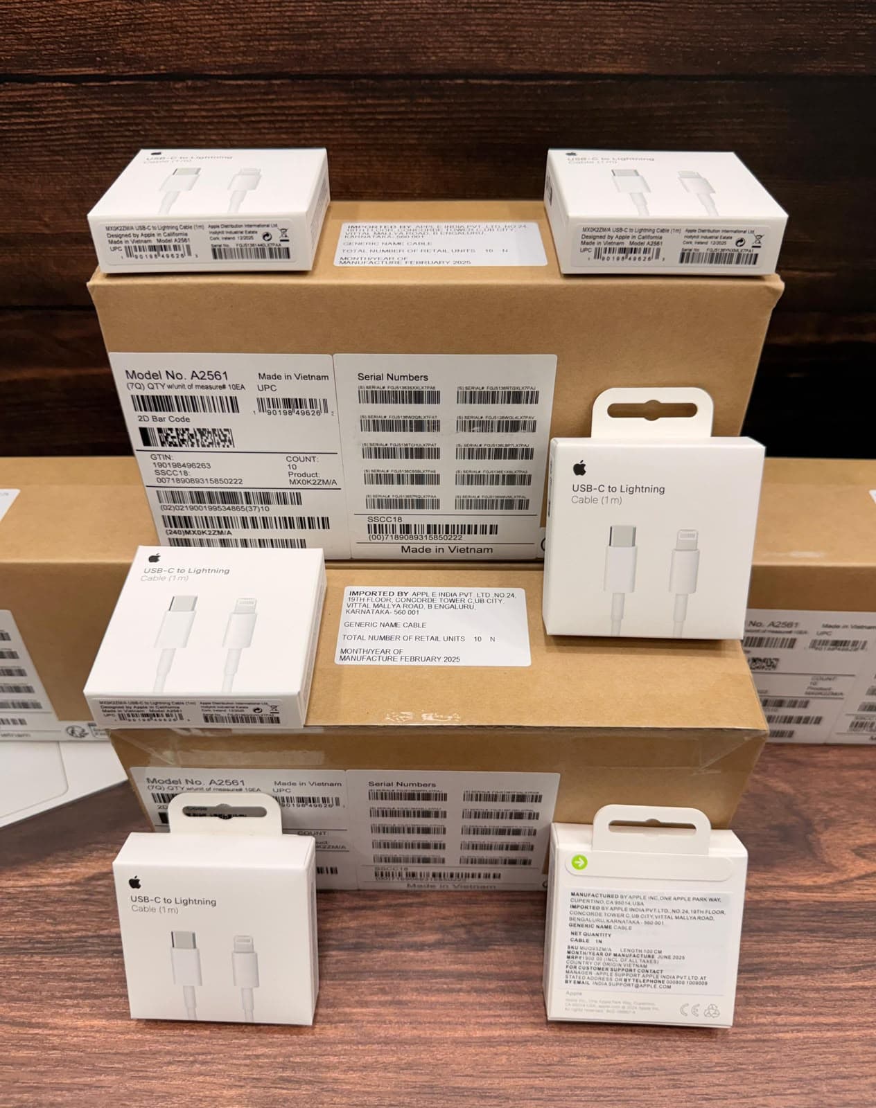 Apple USB-C To Lightning Cable (1m) image 1